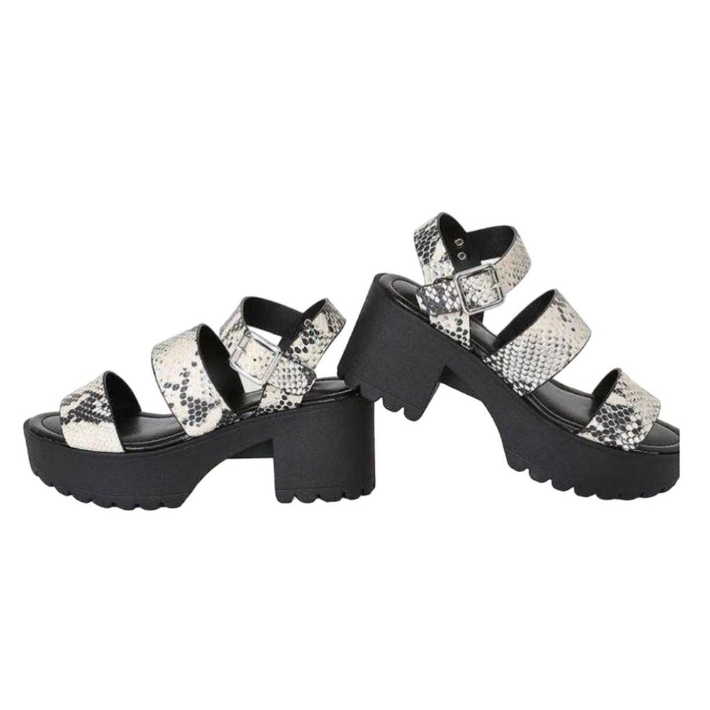 MADDEN GIRL CARTER PLATFORM REPTILE
LUG SANDALS Size 10